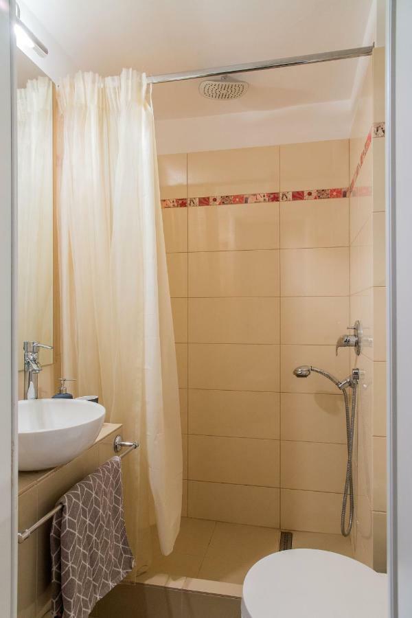 Spacious Downtown Apartment - Old Town Bucarest Extérieur photo