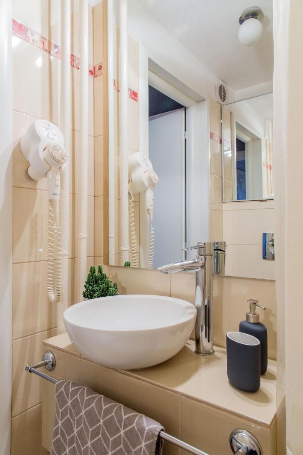 Spacious Downtown Apartment - Old Town Bucarest Extérieur photo